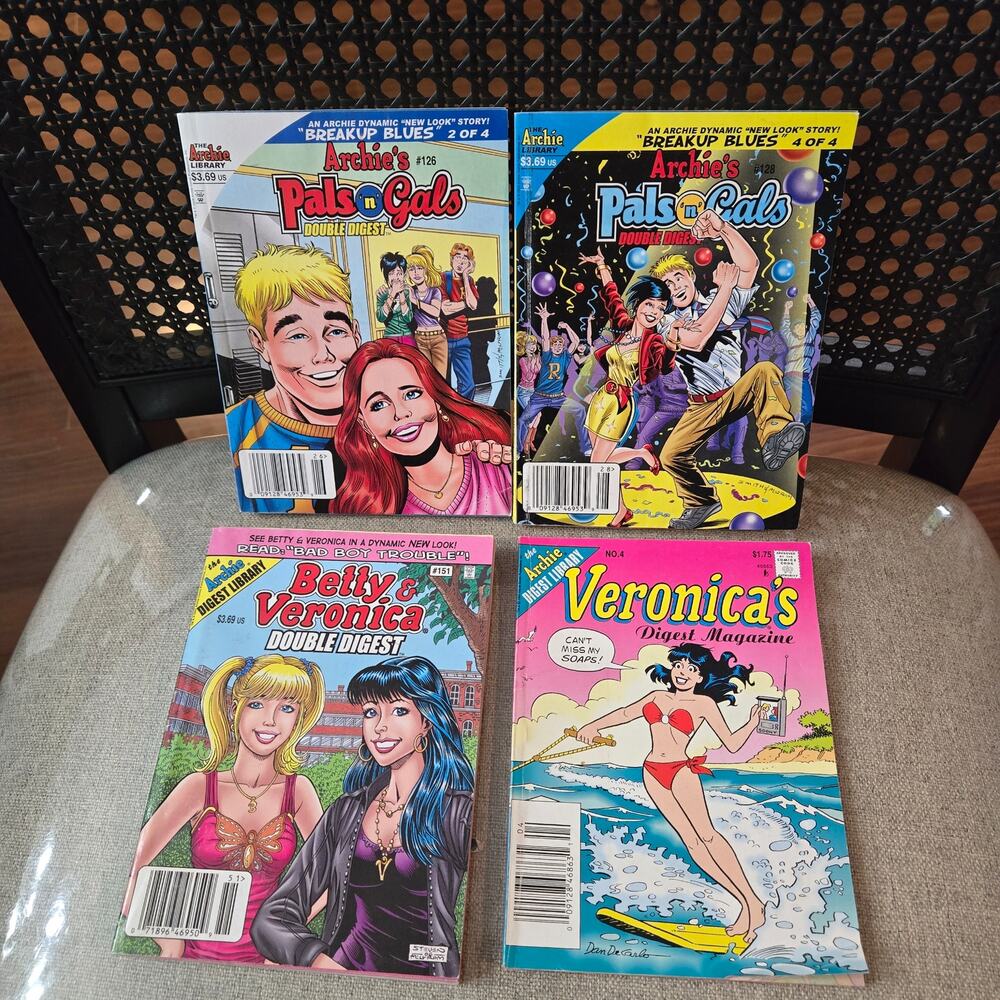 Lot of 4 Vintage Archie Comics Digests – 2007 "New Look" Realistic Style Era